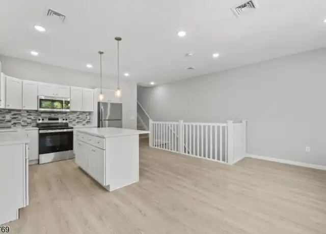 Property at 31 Stout St #2, Paterson, NJ, 07522, 3 beds, 2 baths, [object Object]