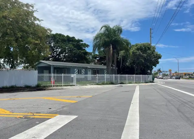 Property at 11751 SW 190th Ter, Miami, FL, 33177, 3 beds, 2 baths, [object Object]