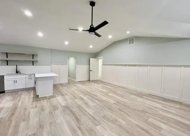 Property at 1501 E Cross St, Pensacola, FL, 32503, 4 beds, 2 baths, [object Object]