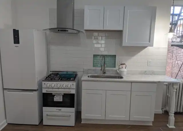 Property at 2827 N Calvert St Unit 2, Baltimore, MD, 21218, 1 bed, 1 bath, [object Object]