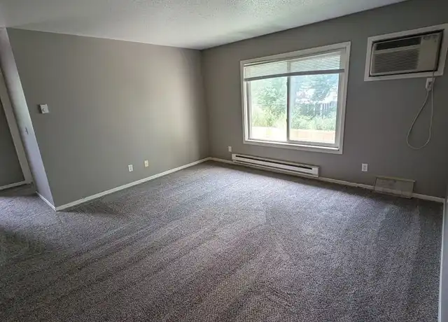 Property at 1724 E Milwaukee Ave Unit 6, Storm Lake, IA, 50588, 2 beds, 1 bath, [object Object]