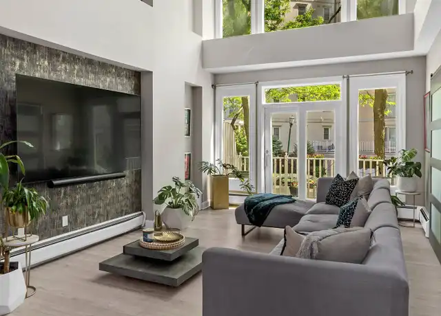 Property at 206 Shearwater Ct W #12, Jersey City, NJ, 07305, 4 beds, 2.5 baths, [object Object]