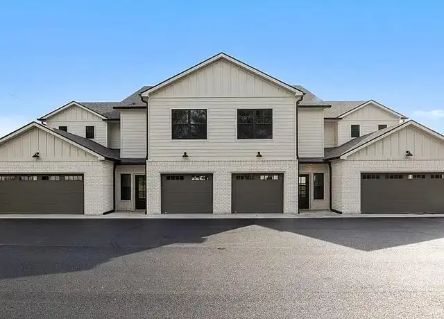 Property at 512 Old Lovers Ln, Bowling Green, KY, 42103, 3 beds, 2.5 baths, [object Object]