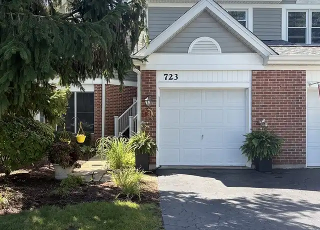 Property at 723 Daybreak Ln Unit 723, Carol Stream, IL, 60188, 2 beds, 2 baths, [object Object]