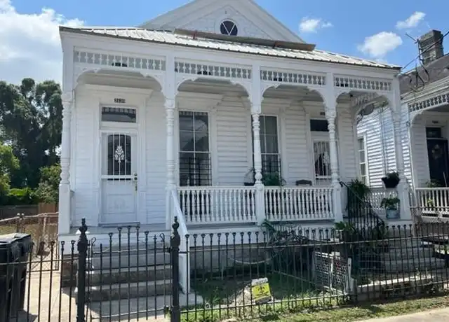 Property at 3430 Dryades St, New Orleans, LA, 70115, 2 beds, 2 baths, [object Object]