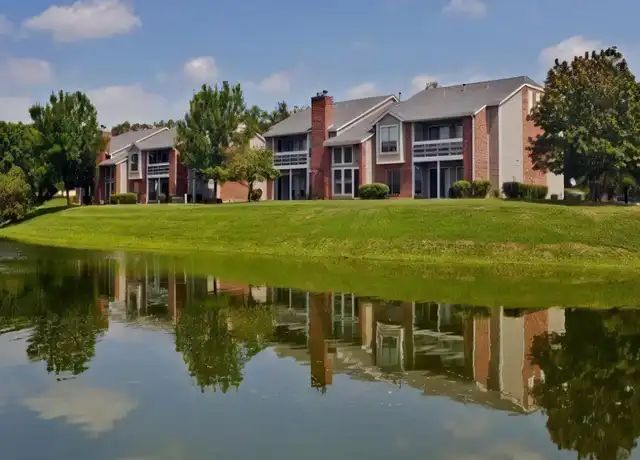 Property at 180 Lincoln Oaks Dr, Willowbrook, IL, 60527, 1 bed, 1 bath, [object Object]