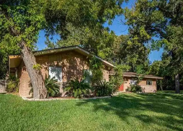 Property at 1401 Mimosa Ln, Del Rio, TX, 78840, 4 beds, 3 baths, [object Object]