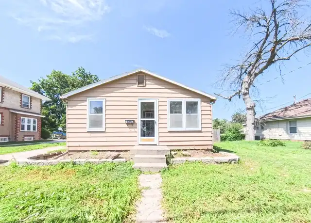 Property at 1218 Greene St, Adel, IA, 50003, 2 beds, 1 bath, [object Object]