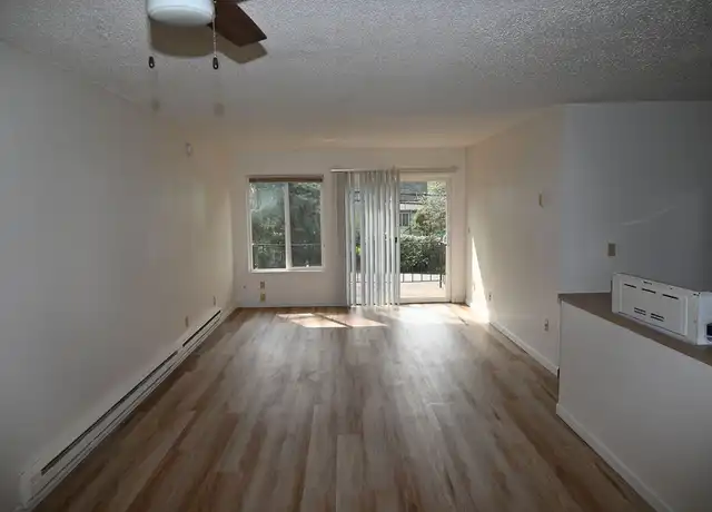 Property at 2301 SE Courtney Ave Unit 9, Portland, OR, 97222, 3 beds, 1 bath, [object Object]