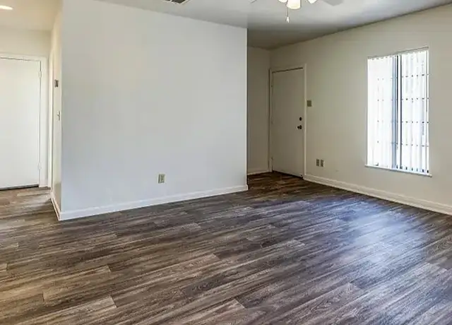 Photo of 620 N Litchfield Rd, Goodyear, AZ 85338