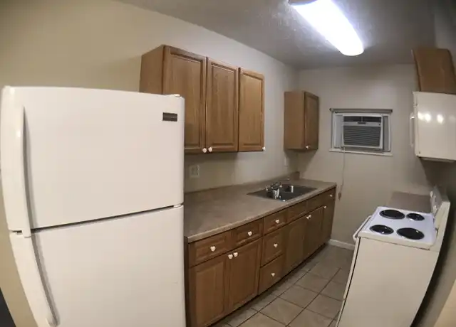Property at 132 Penn St Unit 136-1, Washington, PA, 15301, 1 bed, 1 bath, [object Object]