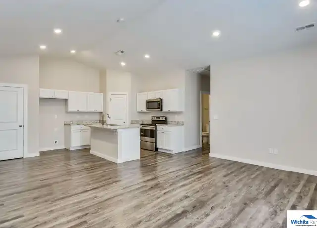 Property at 520 Martens Dr, Goddard, KS, 67052, 3 beds, 2 baths, [object Object]