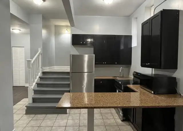 Property at 3436 W Franklin Blvd Unit GW, Chicago, IL, 60624, 3 beds, 1 bath, [object Object]