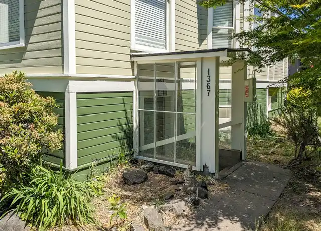 Property at 1365-1367 Chemeketa St NE Unit 1367, Salem, OR, 97301, 1 bed, 1 bath, [object Object]