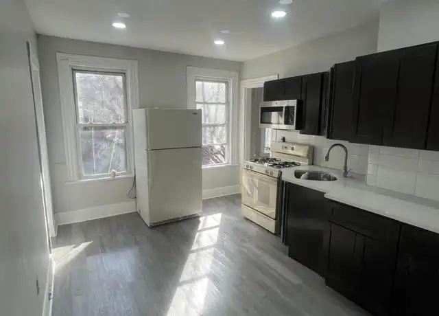 Property at 383 Shelton Ave, New Haven, CT, 06511, 4 beds, 1 bath, [object Object]