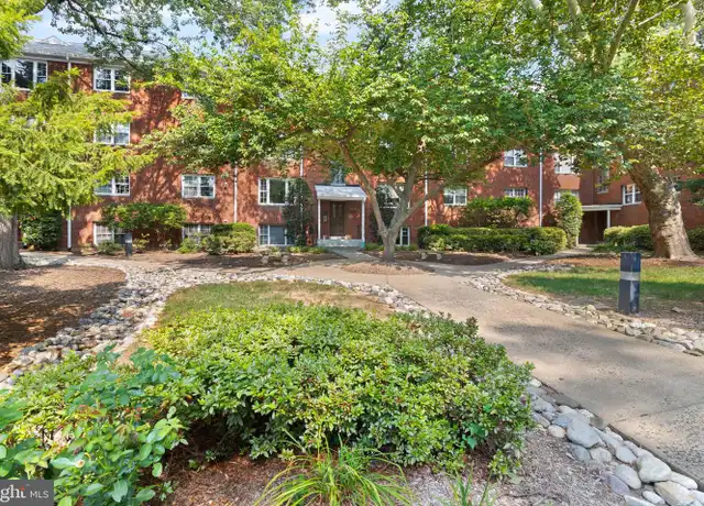 Property at 1425 N Nash St Unit N-304, Arlington, VA, 22209, 2 beds, 1 bath, [object Object]