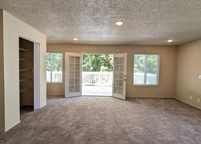 Property at 3902 255th St E Apt B, Spanaway, WA, 98387, 1 bed, 1 bath, [object Object]