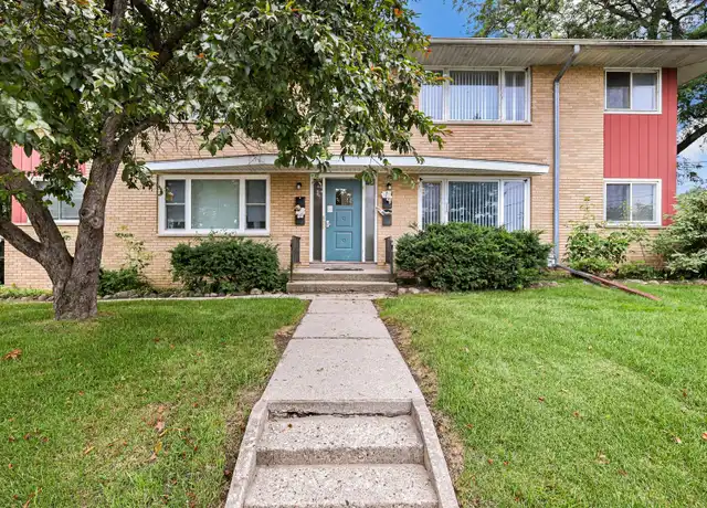 Property at 901 E Division St Unit 4, Watertown, WI, 53094, 2 beds, 1 bath, [object Object]