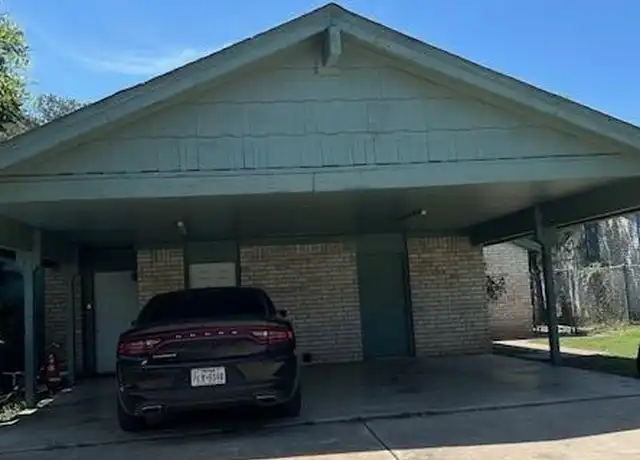 Property at 516 Tomahawk Trl, Kerrville, TX, 78028, 2 beds, 1 bath, [object Object]