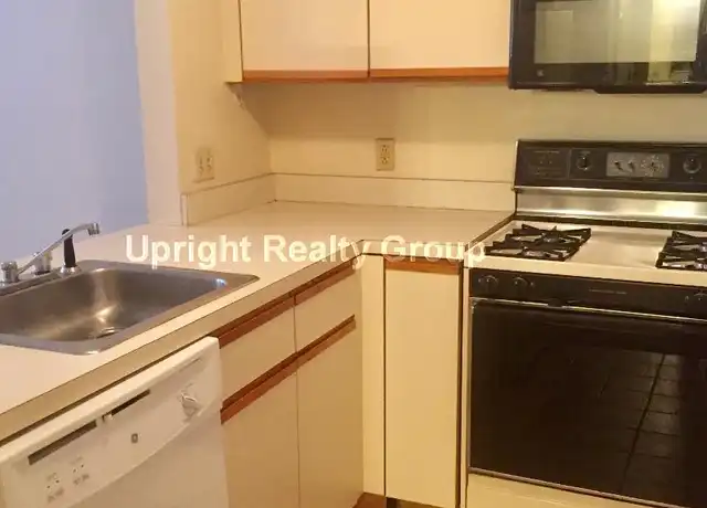Property at 71 Washington St Unit 303, Haverhill, MA, 01832, 1 bed, 1 bath, [object Object]