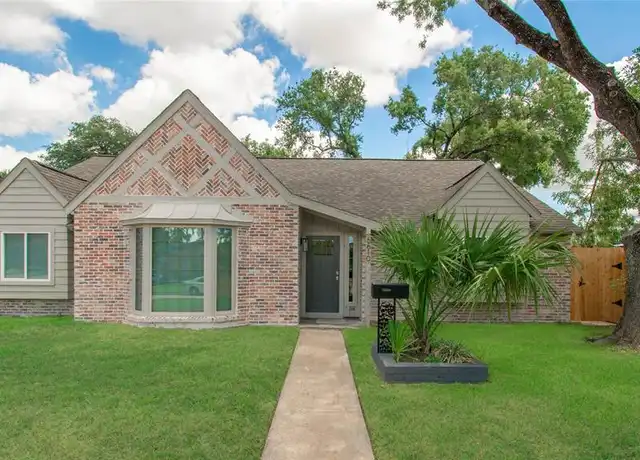 Property at 6810 Northampton Way, Houston, TX, 77055, 3 beds, 2 baths, [object Object]