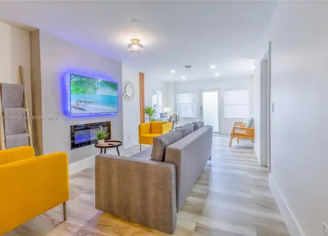 Property at 1762 NW 15th St Unit 1, Miami, FL, 33125, 2 beds, 1 bath, [object Object]