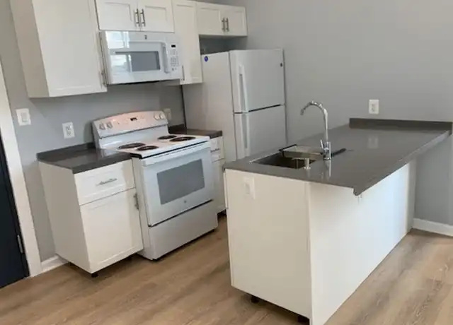 Property at 92 W Washington St Unit 207, Hagerstown, MD, 21740, 2 beds, 2 baths, [object Object]