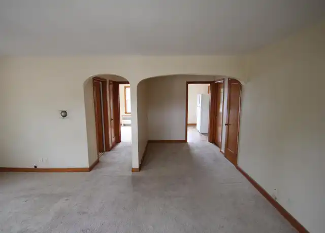 Property at 2700 N 75th St Unit 4, Wauwatosa, WI, 53210, 1 bed, 1 bath, [object Object]