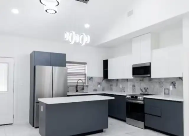Property at 700 Deanne Dr Unit 3, Weslaco, TX, 78596, 3 beds, 2 baths, [object Object]