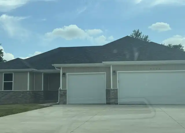 Property at 4329 N Toby Ave, Springfield, MO, 65803, 5 beds, 3 baths, [object Object]