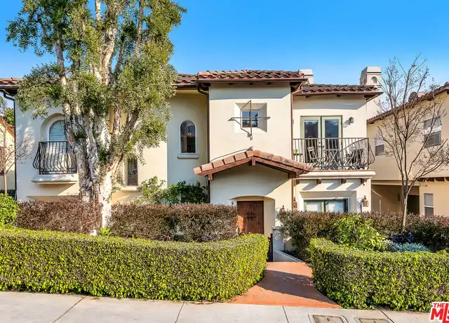Property at 934 Hilldale Ave, West Hollywood, CA, 90069, 3 beds, 2.5 baths, [object Object]