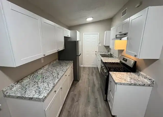 Property at 332 Crest Hill Dr, Mesquite, TX, 75149, 3 beds, 1 bath, [object Object]