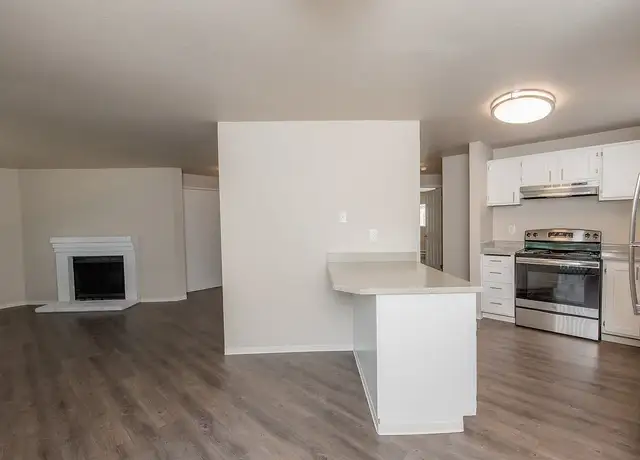 Photo of 31220 28th Ave S, Federal Way, WA 98003