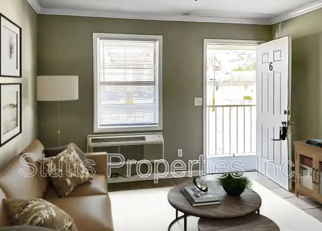 Property at 414 Hermitage Dr Unit 6, Florence, AL, 35630, 1 bed, 1 bath, [object Object]