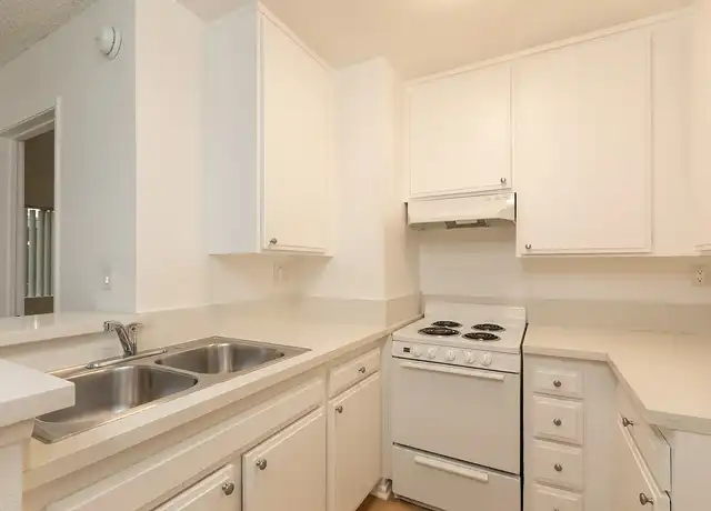 Property at Wilshire Hobart Regency - 720 S Hobart Blvd, Los Angeles, CA, 90005, 1 bed, 1 bath, [object Object]