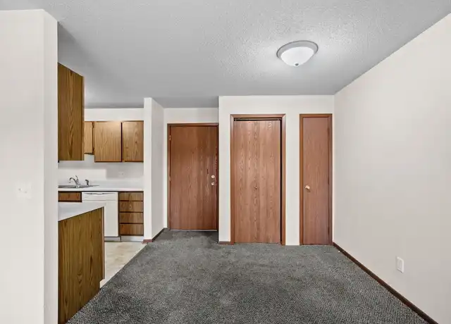 Property at 641 35th St, Des Moines, IA, 50312, 2 beds, 1.5 baths, [object Object]