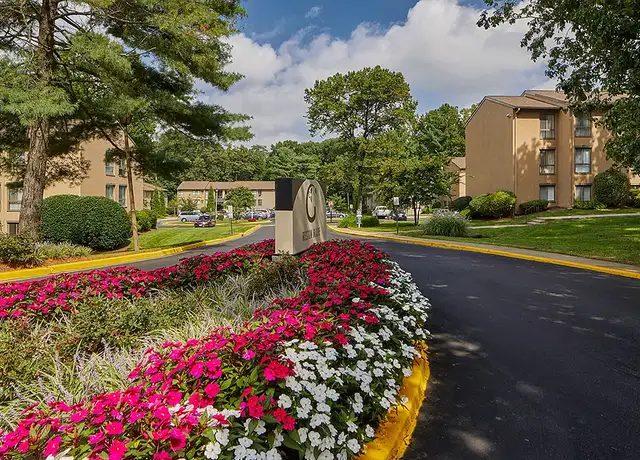 Photo of 12265 Laurel Glade Ct, Reston, VA 20191