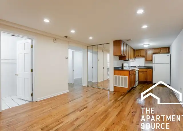 Property at 6535 N Mozart St Unit GR, Chicago, IL, 60645, 1 bed, 1 bath, [object Object]