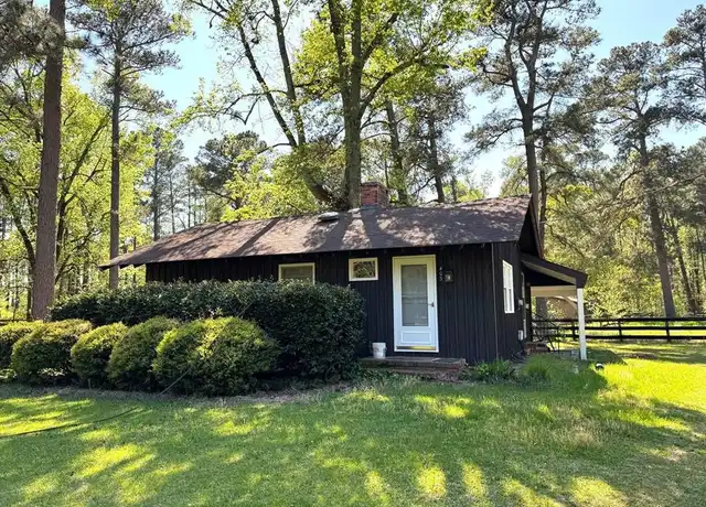 Property at 403 B T Rd, Lumberton, NC, 28358, 1 bed, 1 bath, [object Object]