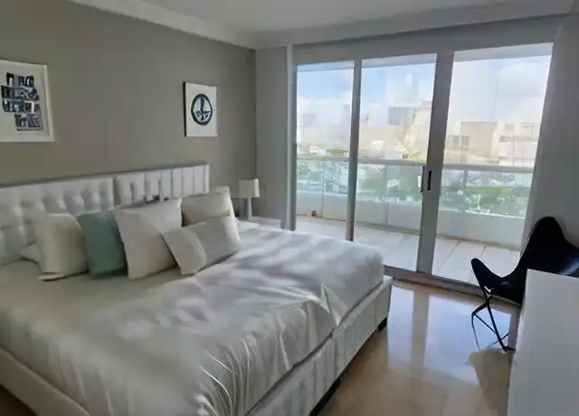 Property at 21784 Yacht Club Dr, Aventura, FL, 33180, 3 beds, 2 baths, [object Object]
