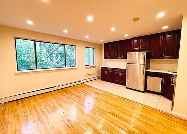 Property at 67 Cooper St Unit 3B, New York, NY, 10034, 1 bed, 1 bath, [object Object]