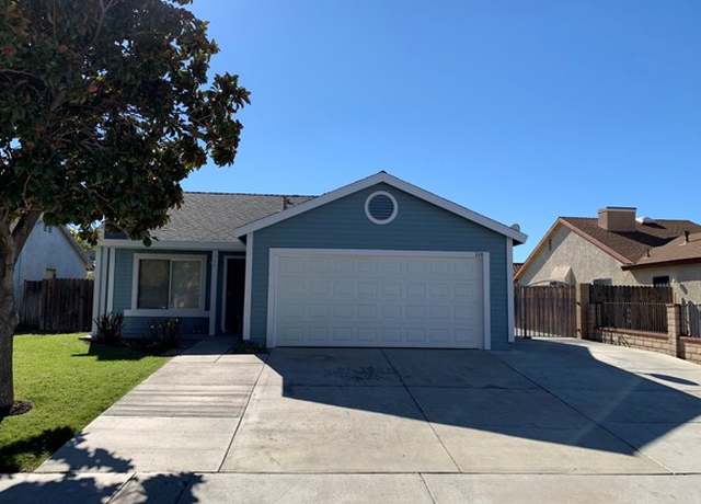 Photo of 328 Blue Ridge Ln, San Jacinto, CA 92583