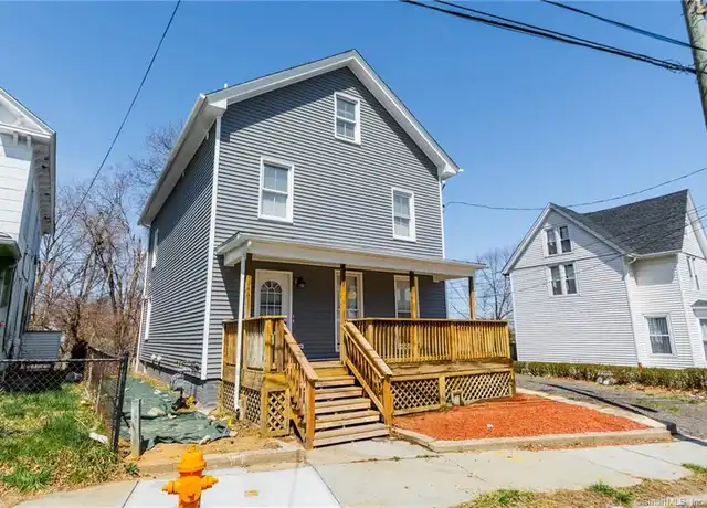 Property at 31 Willetts Ave Unit 1st floor, New London, CT, 06320, 2 beds, 1 bath, [object Object]