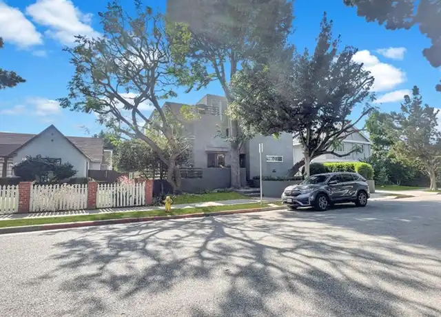 Property at 2408 34th St #6, Santa Monica, CA, 90405, 2 beds, 2.5 baths, [object Object]