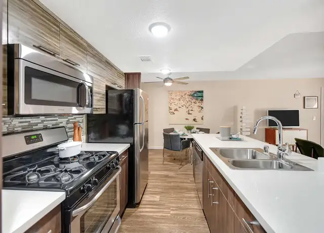 Photo of 30856 Agoura Rd, Agoura Hills, CA 91301