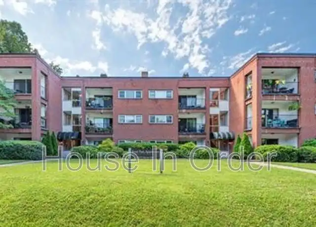 Property at 30 Edgemont Rd Unit 17, Asheville, NC, 28801, 3 beds, 2 baths, [object Object]