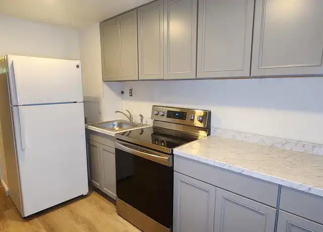 Property at 1016 7th St, Glen Burnie, MD, 21060, 2 beds, 1 bath, [object Object]