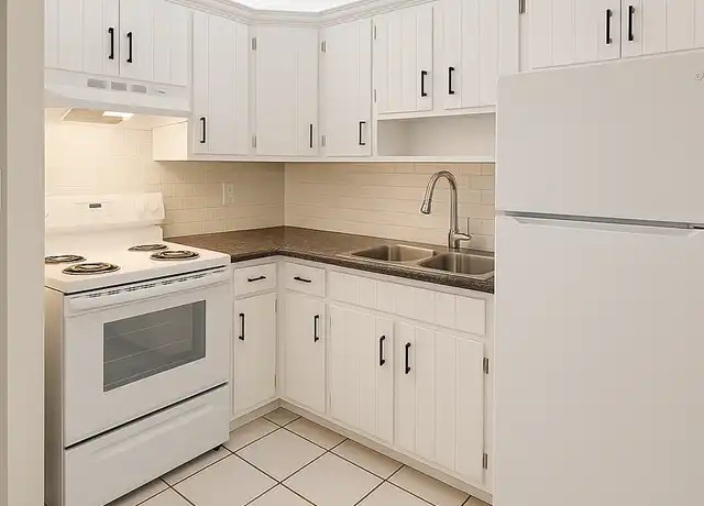 Property at 917 NE 22nd Dr Unit -917, Wilton Manors, FL, 33305, 2 beds, 2 baths, [object Object]
