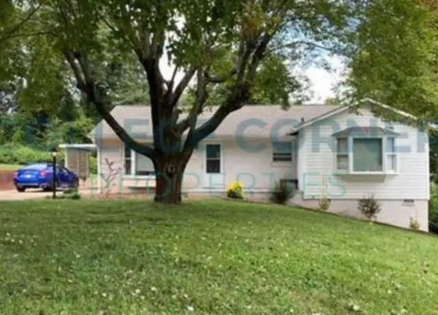 Property at 1211 Brookwood Dr, Winston Salem, NC, 27106, 3 beds, 2 baths, [object Object]