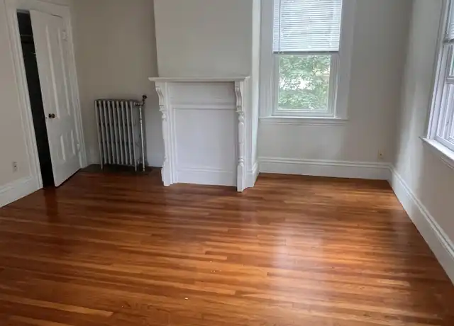 Property at 52 Pleasant St Unit 2, Lexington, MA, 02421, 4 beds, 2 baths, [object Object]